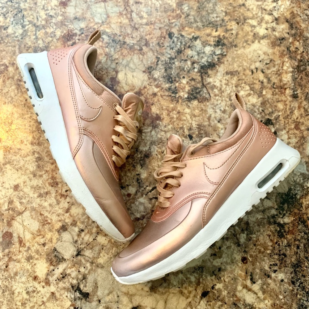 Nike Air Max Thea Rose Gold